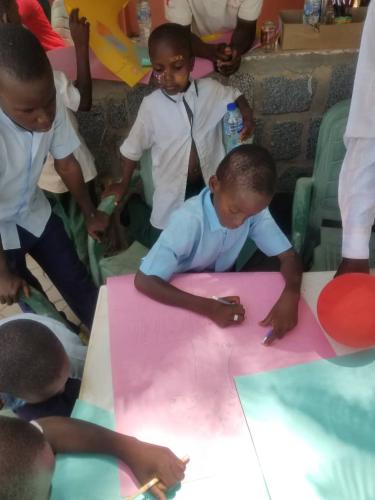 HDFN-Pupils-@-UNICEF-Childrens-Day-@-5th-Chukker-4