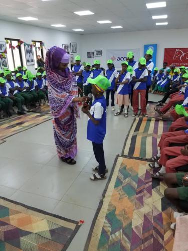 HDFN-Pupils-with-HE-Hj-Ummi-G.-El-rufai-Wife-of-Kaduna-State-Governor-@-UNICEF-Childrens-Day-@-5th-Chukker-10